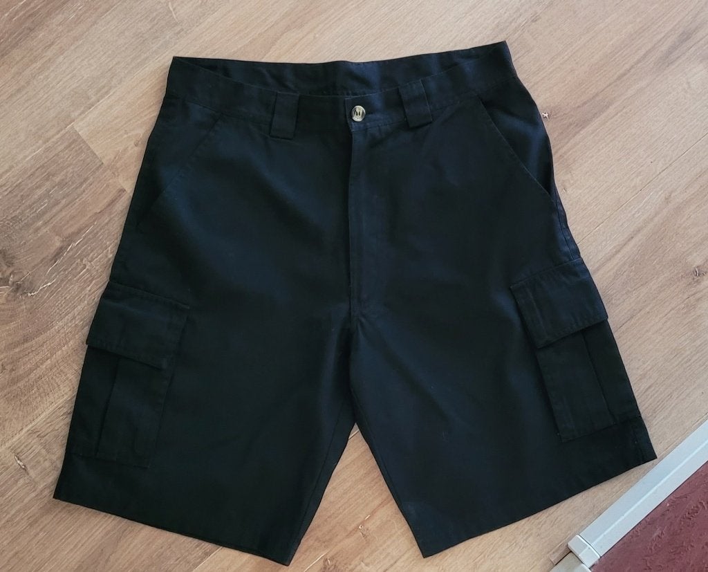 MOOIE KORTE BROEK MAAT M, Kleding | Heren, Broeken en Pantalons, Ophalen of Verzenden, Gedragen, Zwart, Onbekend