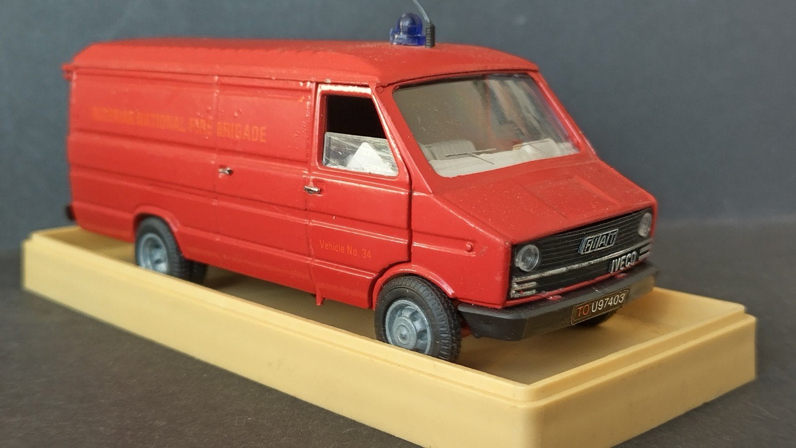 Iveco Daily American National Fire 1:43 Old Cars Pol, Overige merken, Auto, Verzenden, .