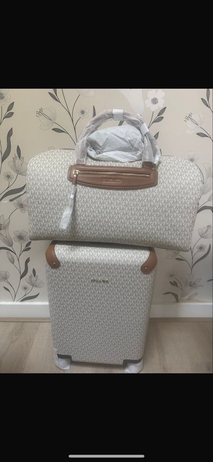 Michael Kors Reiskofferset - Handbagage en Weekendtas, 40 tot 60 cm, Nieuw, Ophalen of Verzenden, Uitschuifbare handgreep