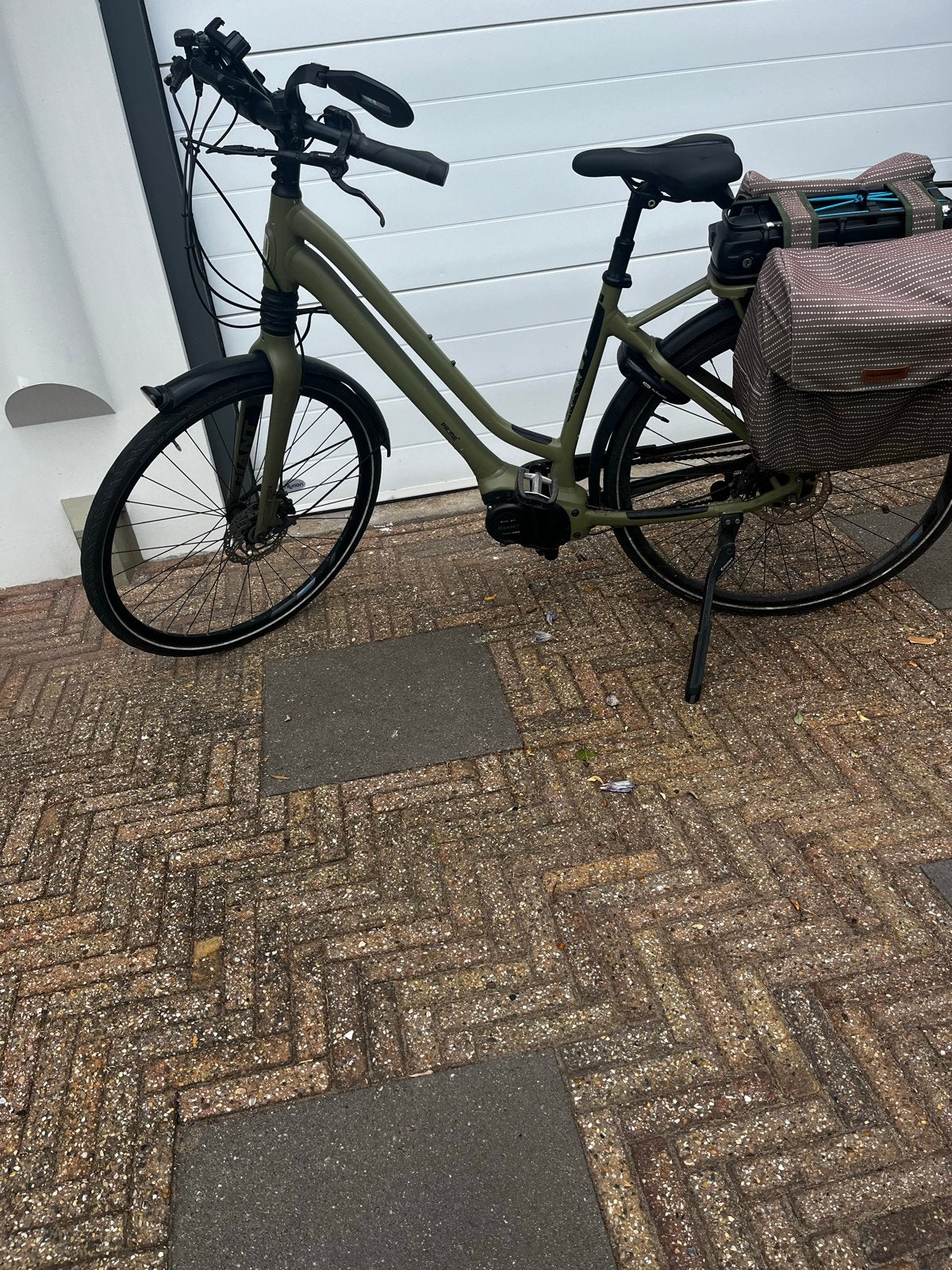Giant Prime E+ e-bike - Maat M - Recent onderhoud, Fietsen en Brommers, Elektrische fietsen, Gebruikt, Giant, 51 tot 55 cm, 50 km per accu of meer