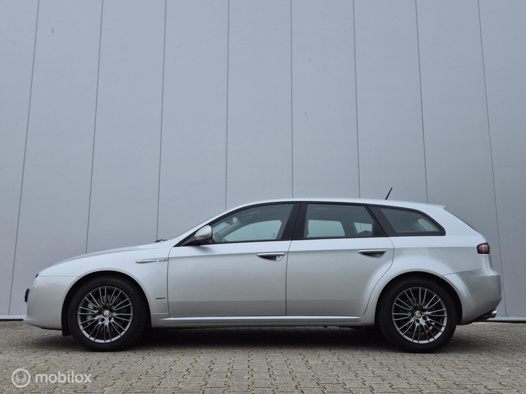 ALFA ROMEO 159 SPORTWAGON 1.7 T DISTINCTIVE/CLIMATE/TREKHAAK, Auto's, Alfa Romeo, Voorwielaandrijving, Euro 5, Gebruikt, 4 cilinders