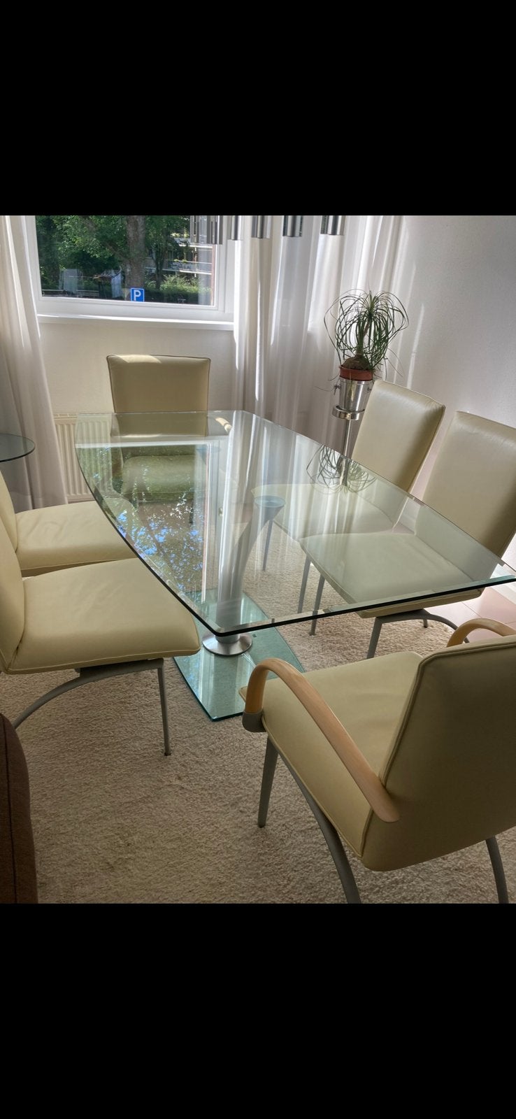 Rolf Benz Eettafel, Ophalen, 50 tot 100 cm, Zo goed als nieuw, 150 tot 200 cm