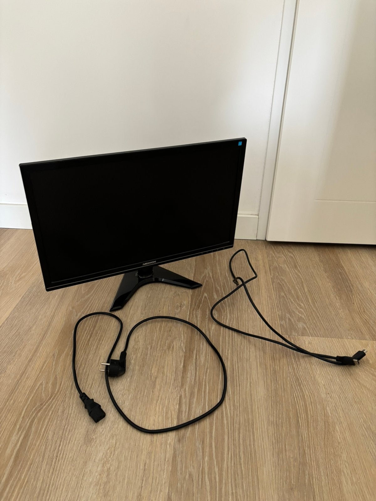 Medion Gaming Monitor (incl kabels), DVI, Gebruikt, 23,6, Full HD