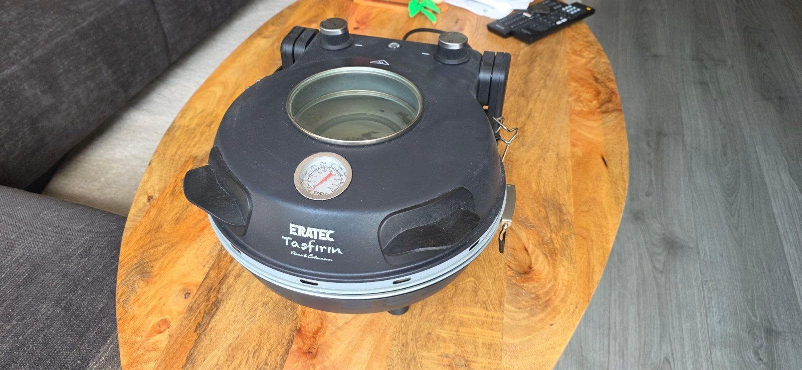 Pizzaoven Eratec Tasfirin met schep, Ophalen of Verzenden, Zo goed als nieuw, Minder dan 45 cm