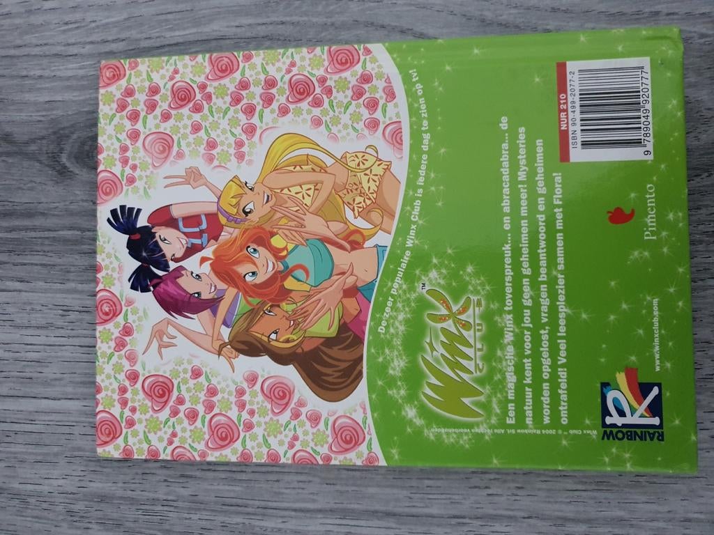 Winx Club: Magische Bloementips van Flora, Ophalen of Verzenden, Gelezen, Winx Club, Non-fictie