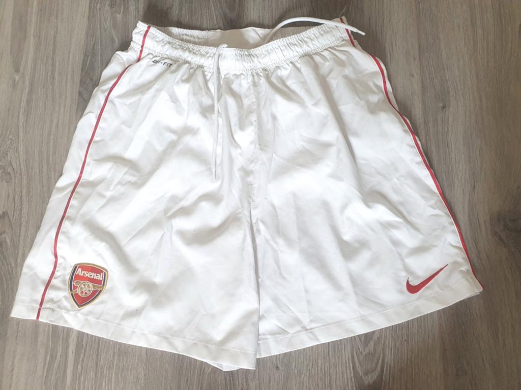 Nike Arsenal voetbalbroekje korte broek- Wit - Maat 158/170, Kinderen en Baby's, Kinderkleding | Maat 164, Zo goed als nieuw, Jongen of Meisje