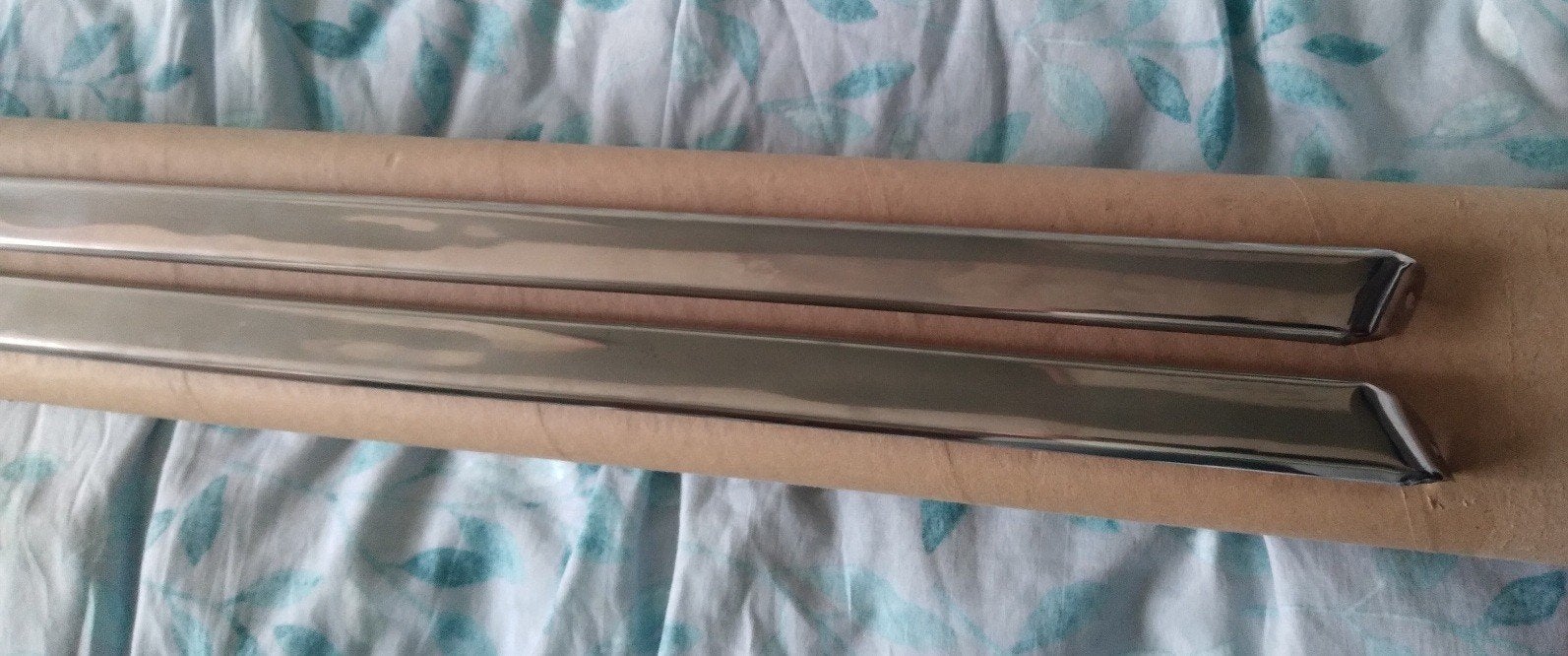 Dorpel lijsten Mercedes W107 / R107 SL  Links en Rechts, Auto-onderdelen, Ophalen of Verzenden, Gebruikt, Links, Mercedes-Benz
