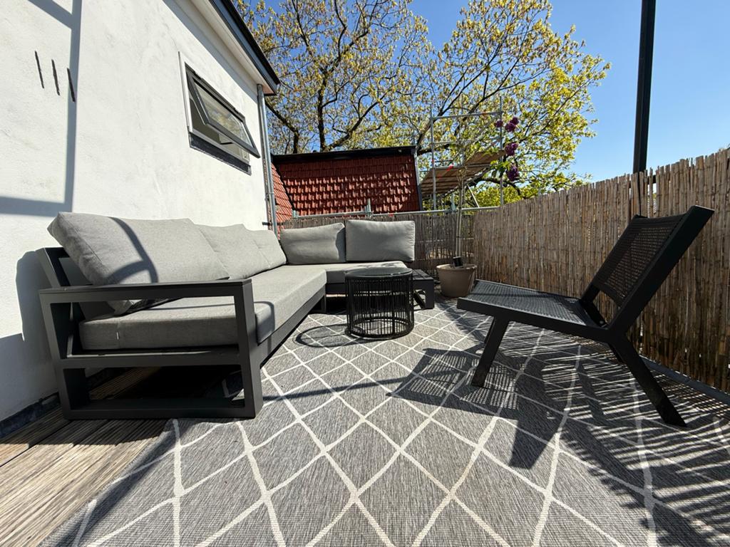 Buiten vloerkleed 200x275, Huis en Inrichting, Stoffering | Tapijten en Kleden, Ophalen, Zo goed als nieuw, Rechthoekig, 200 cm of meer
