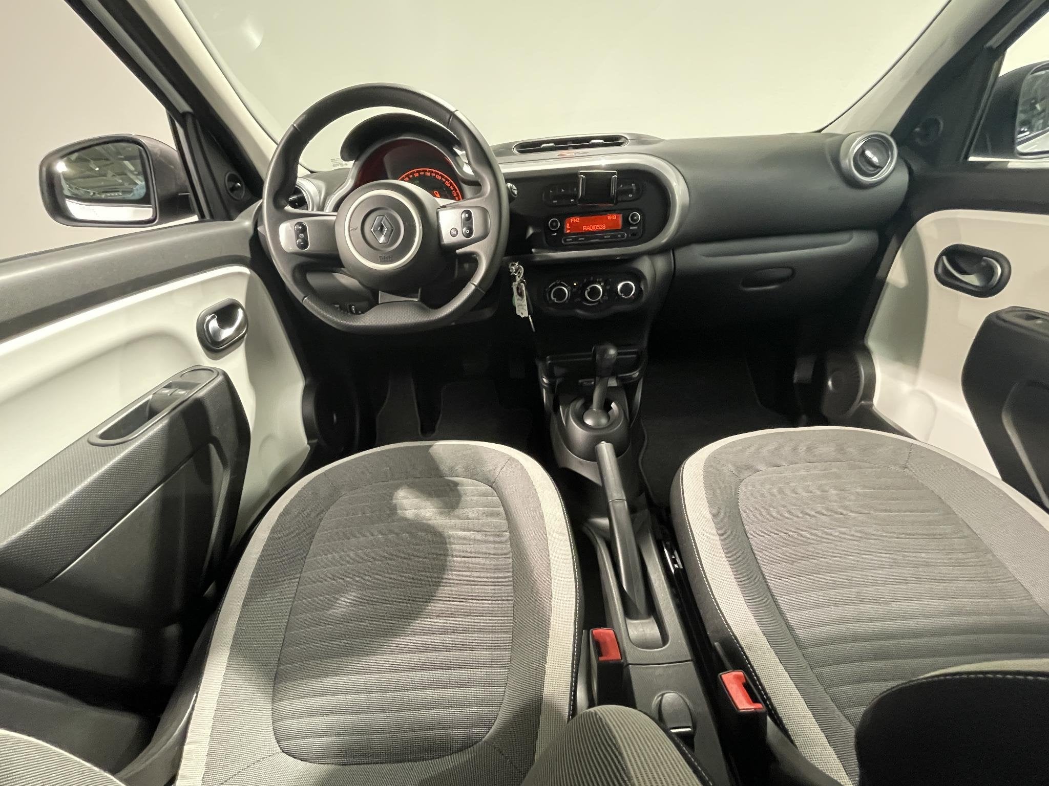 Renault Twingo 1.0 SCe Limited Automaat | Airco | Bluetooth, Gebruikt, Met garantie (alle), 4 stoelen, Wit
