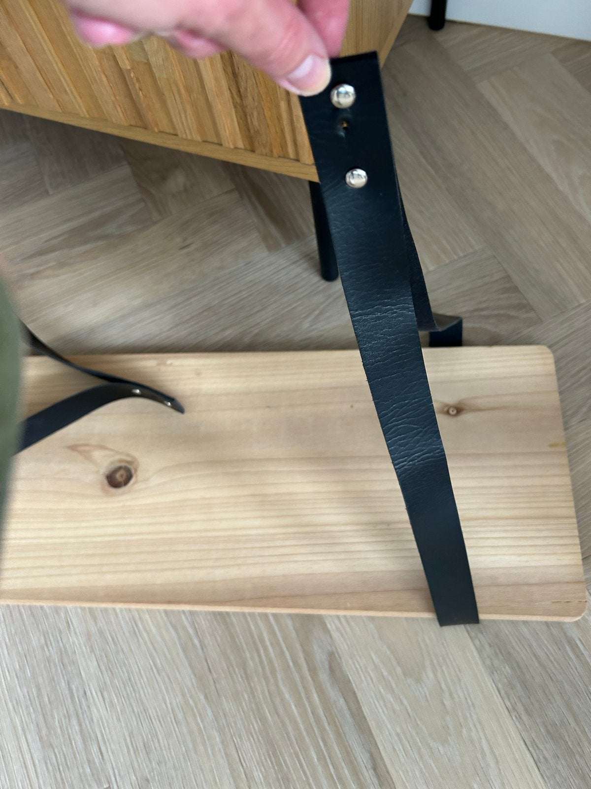 Hangplank met leren ophangsysteem, Ophalen, Zo goed als nieuw