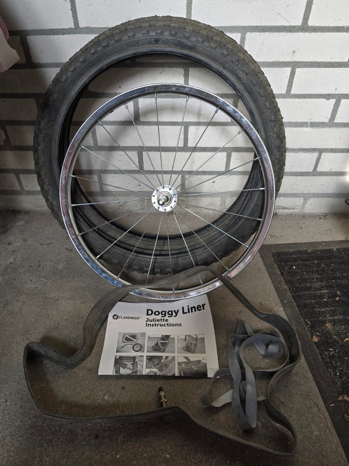 1 velg en 2 banden voor een fietskar hondenkar., Ophalen of Verzenden, Gebruikt, Overige typen