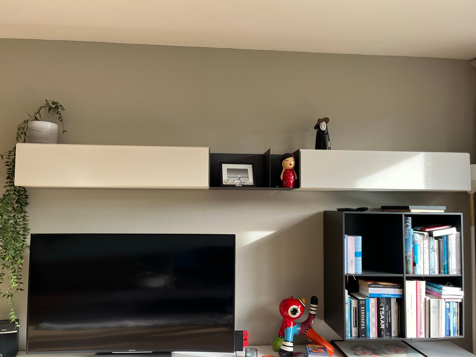 BO-Concept wandkast/TV kast- L102 H38.5 D25.5 cm, Ophalen, Met klep(pen), Zo goed als nieuw, Minder dan 150 cm