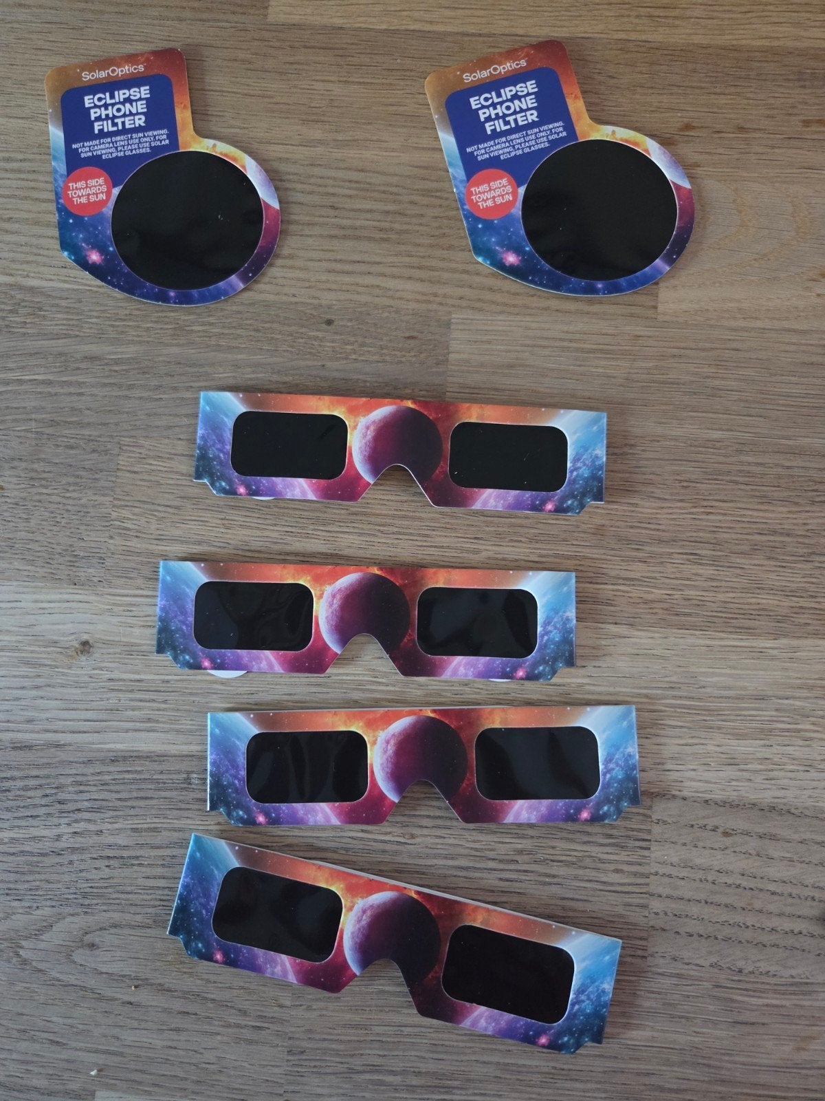 4 eclips/solar brillen en 2 phone filters (nieuw), Ophalen of Verzenden, Nieuw
