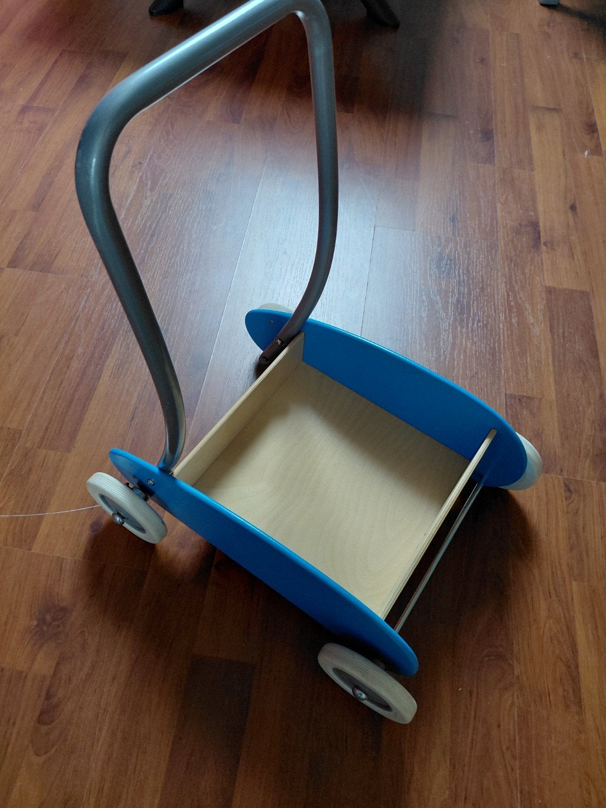 Loopkar voor de beginnende loper - weinig gebruikt, Ophalen, Zo goed als nieuw, Overige typen, Met wieltjes