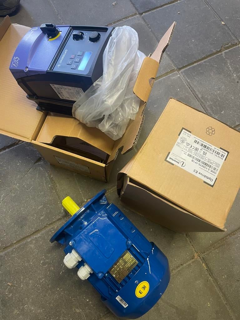 2 keer optidrive met electromotor, Ophalen, Zo goed als nieuw