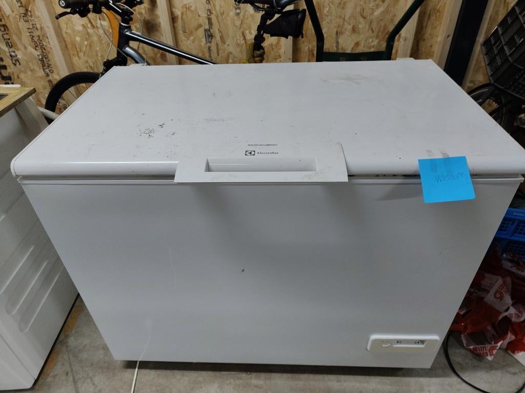 Electrolux EC3230AOW1 Vrieskist - 304L inhoud, Vrieskist, Gebruikt, Energieklasse A of zuiniger, Vrijstaand