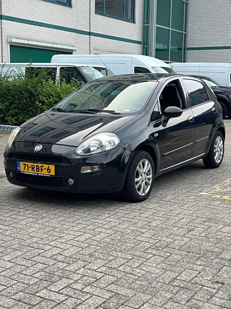 Fiat Punto 1.3 Multijet 62KW 5DR 2011 Climate Control, Auto's, Voorwielaandrijving, Euro 5, Zwart, 400 kg