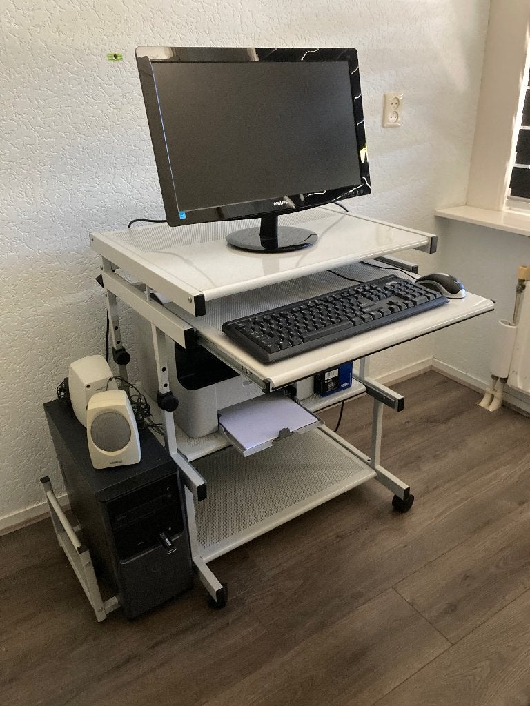 COMPUTERTAFEL op wieltjes, Ophalen, Gebruikt, Metaal, 70 tot 120 cm
