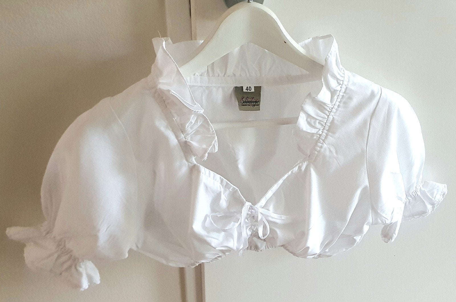 Wit katoen Dirndl Blouse Oktoberfest "Schöneberger" Trachten, Maat 38/40 (M), Wit, Nieuw, Ophalen of Verzenden