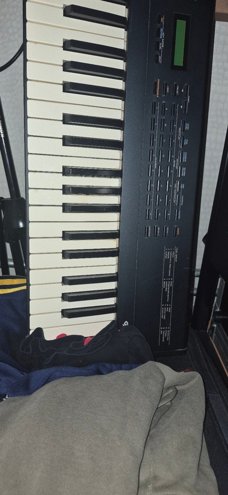 Roland JV-30 Synthesizer - 61 toetsen met MIDI, Muziek en Instrumenten, Synthesizers, Ophalen, Gebruikt, 61 toetsen, Roland