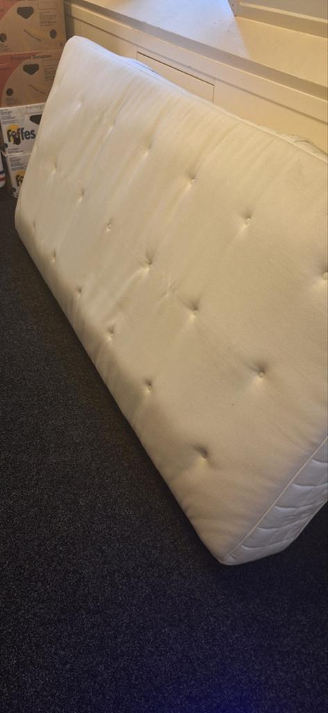 ZGAN Comfortabel eenpersoonsmatras HYLLESTAD, Ophalen, 90 cm, Eenpersoons, Zo goed als nieuw