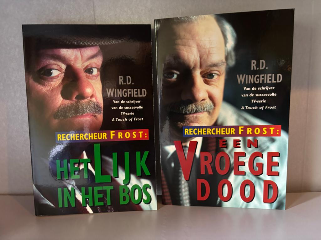 Rechercheur Frost: Het Lijk in het Bos & Een Vroege Dood, Boeken, Ophalen of Verzenden, Gelezen, Tv-bewerking