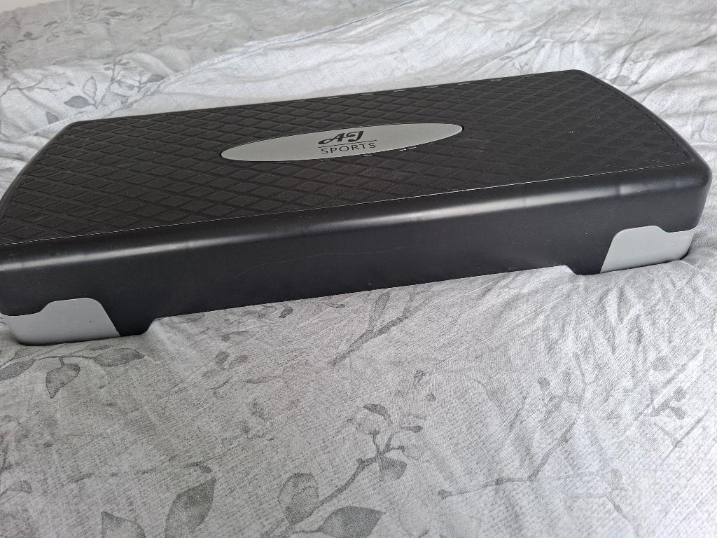 Steps sport, Sport en Fitness, Ophalen, Overige materialen, Stepapparaat, Zo goed als nieuw