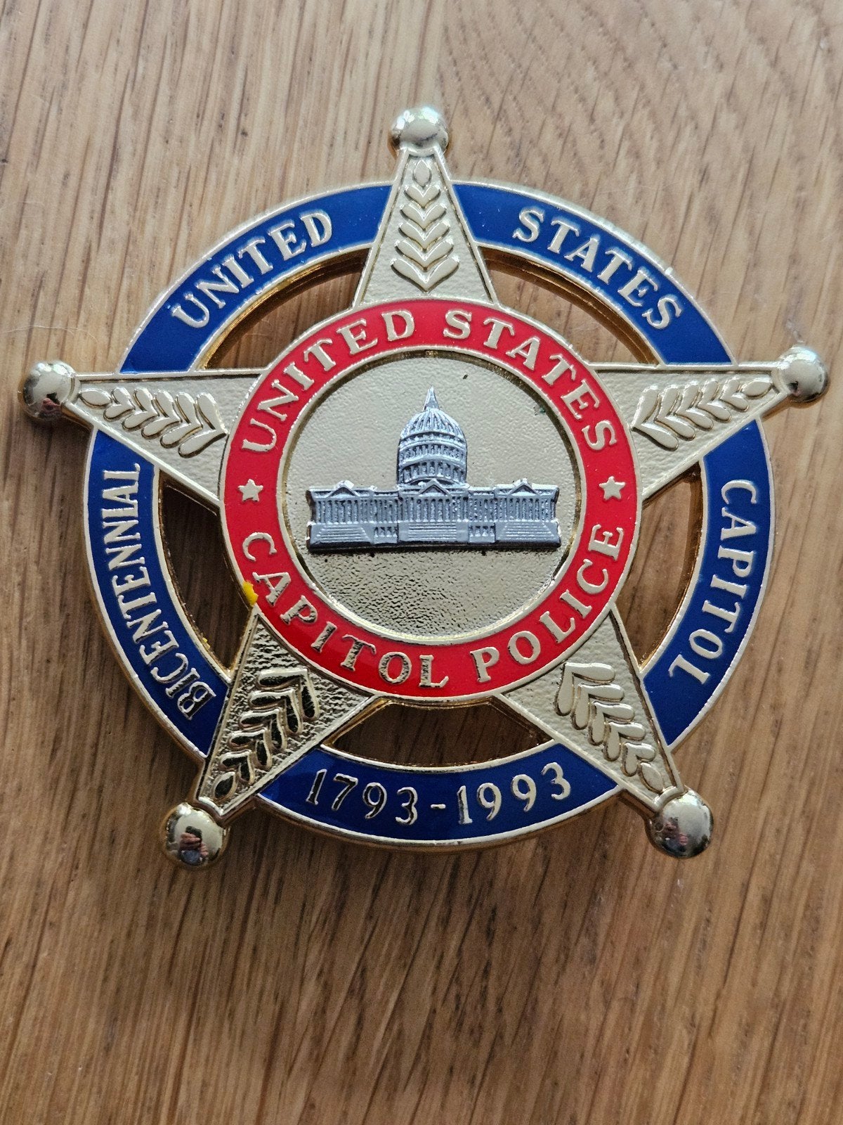 badge  United States Capitol Police Bicentennial badge, Ophalen of Verzenden, Amerika