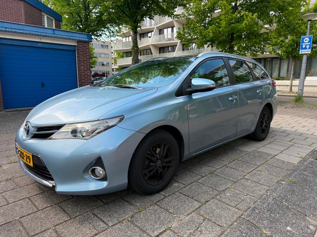 Toyota Auris Touring Sports 1.6 Aspiration Airco, Voorwielaandrijving, Euro 5, 450 kg, Gebruikt