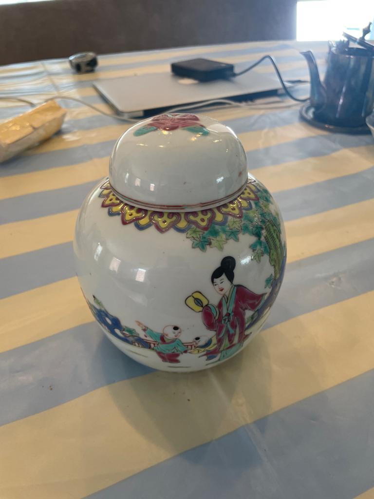 Antieke Chinese Gemberpot met Kinderen en Vrouwen, Ophalen
