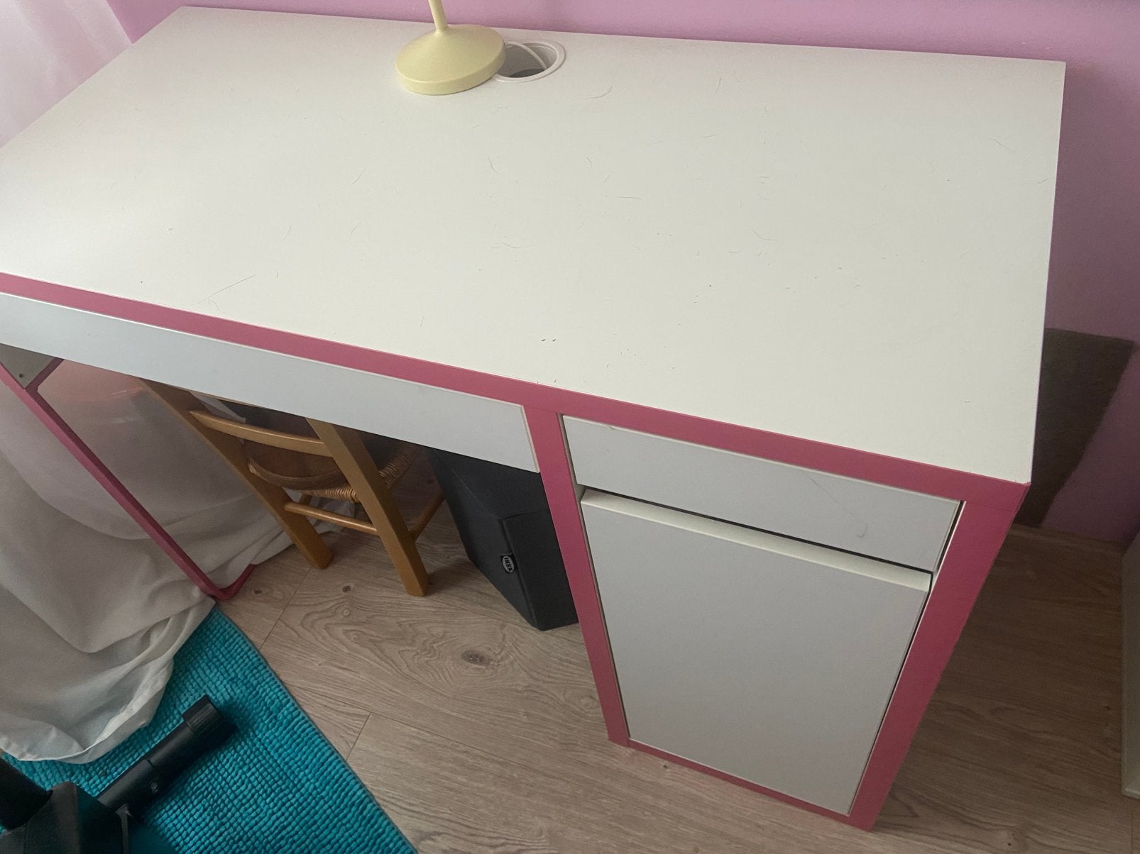 Ikea kinderbureau, Huis en Inrichting, Bureaus, Ophalen, Gebruikt, Hout, Kinderbureau