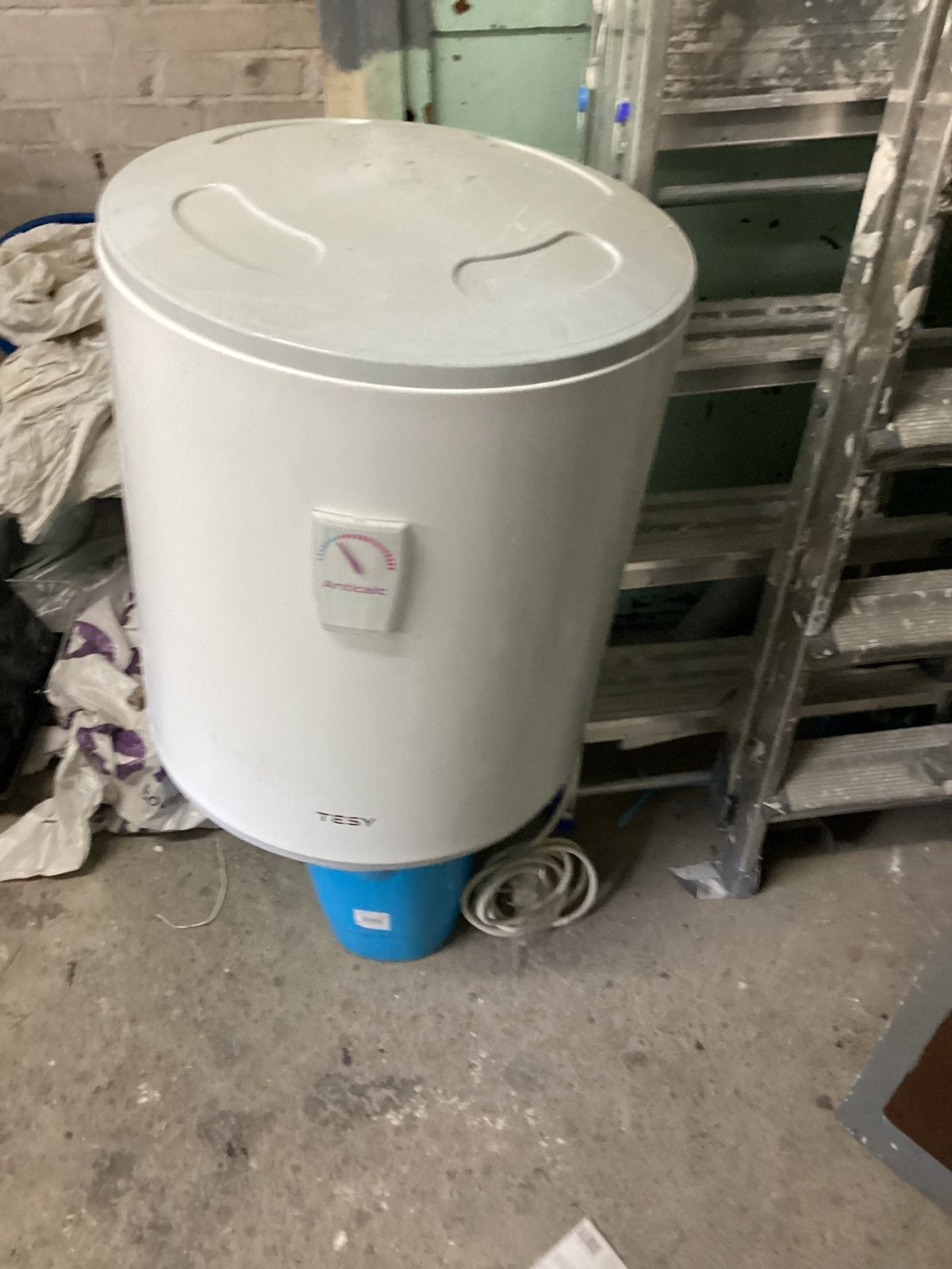 Goed werkende electrische boiler ( 3 mnd gebruikt), Minder dan 20 liter, Ophalen of Verzenden, Zo goed als nieuw, Boiler