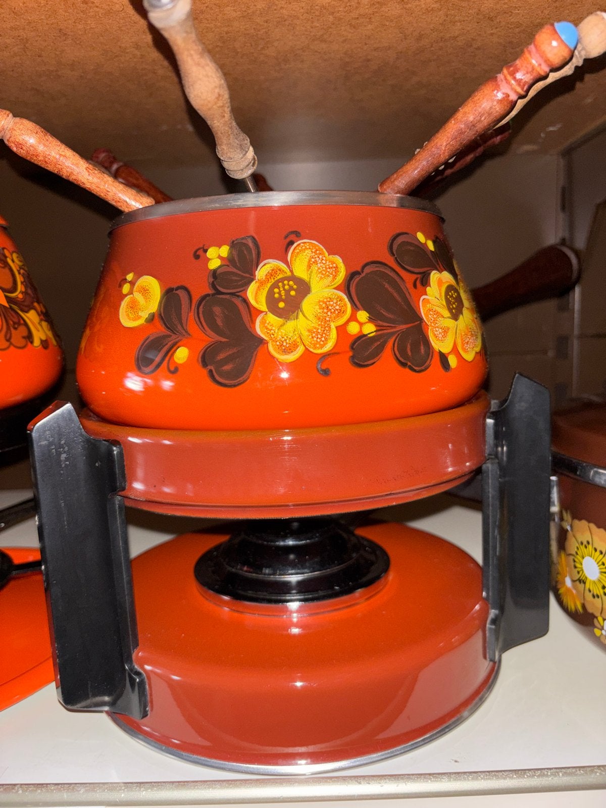Vintage Fonduepan Oranje met Bloemenpatroon en Vorken, Ophalen of Verzenden, Metaal, Overige merken, Oranje