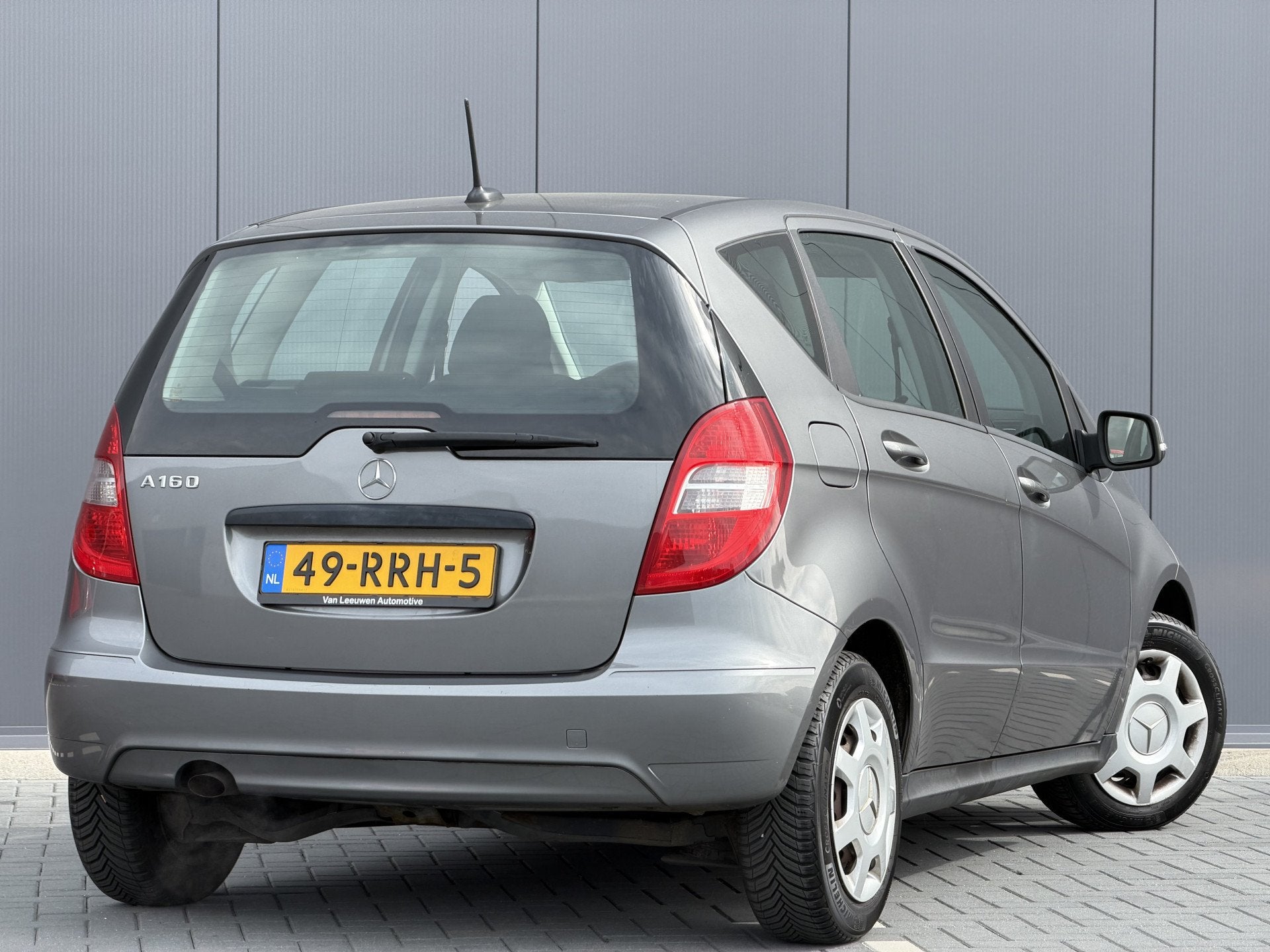 Mercedes-Benz A-Klasse 160 BlueEFFICIENCY Business Class | N, Auto's, Voorwielaandrijving, Stof, Zwart, 4 cilinders