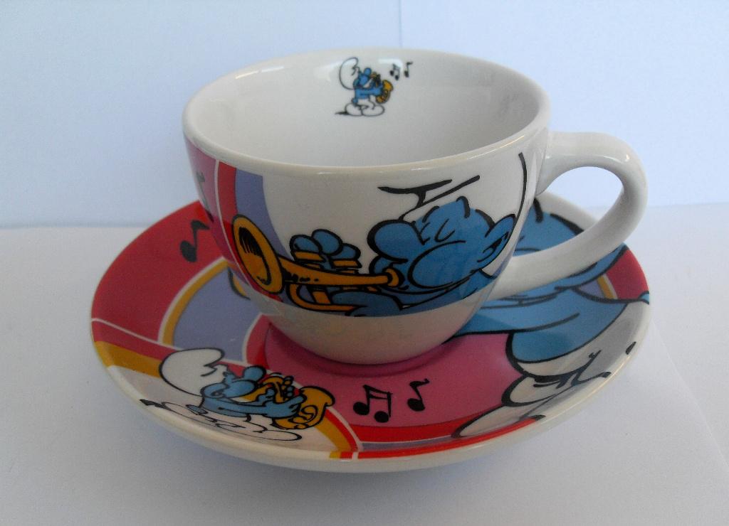 Smurfen Kop en Schotel Servies Muziek Smurf, Ophalen of Verzenden, Zo goed als nieuw, Muzieksmurf, Gebruiksvoorwerp