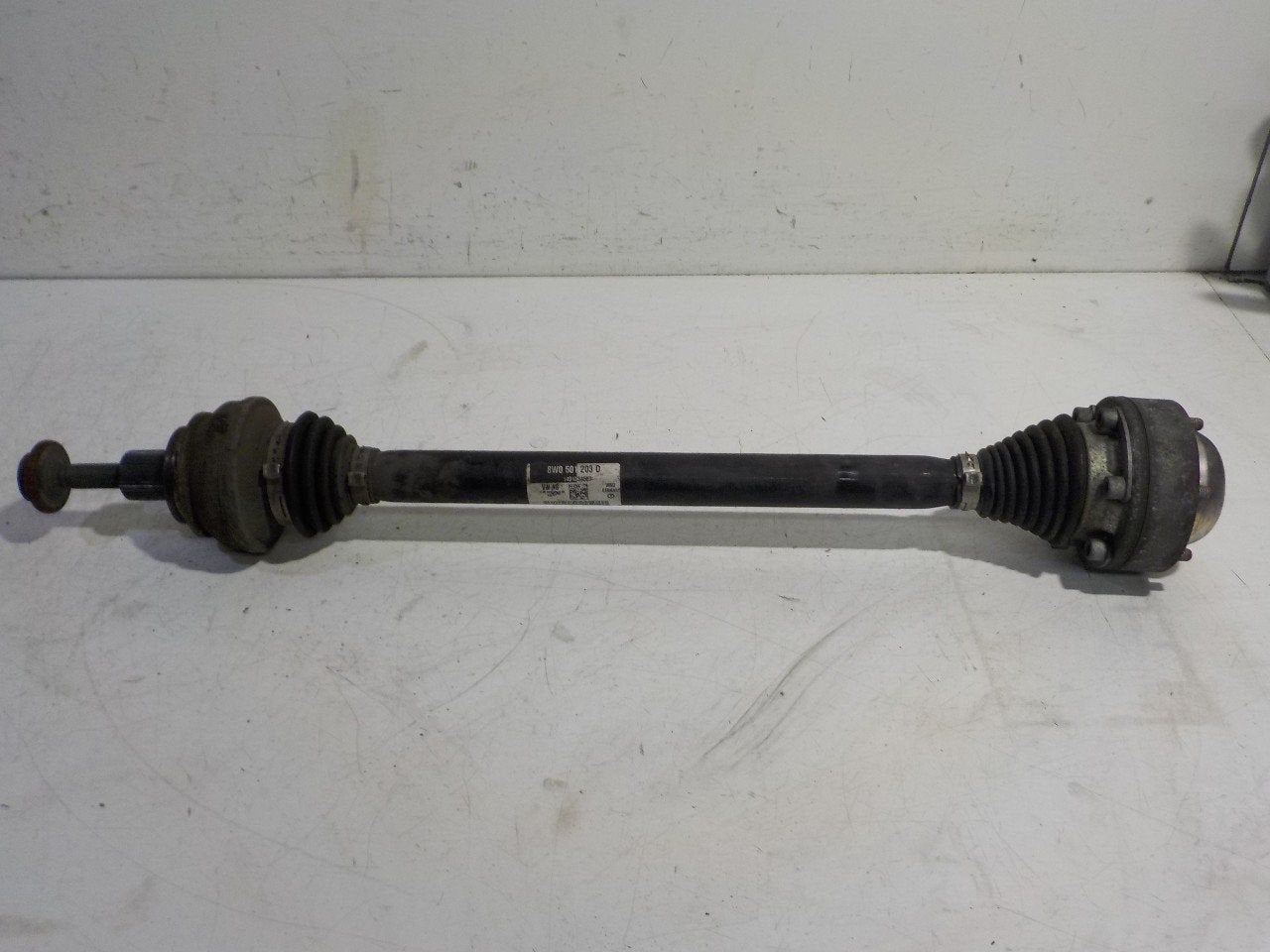 Aandrijfas rechts achter Audi A4, Auto-onderdelen, Onderdelen@venauto.nl, Van der Ven Autorecycling B.V., Gebruikt, Ettenseweg 76, 4706 PB Roosendaal, The Netherlands