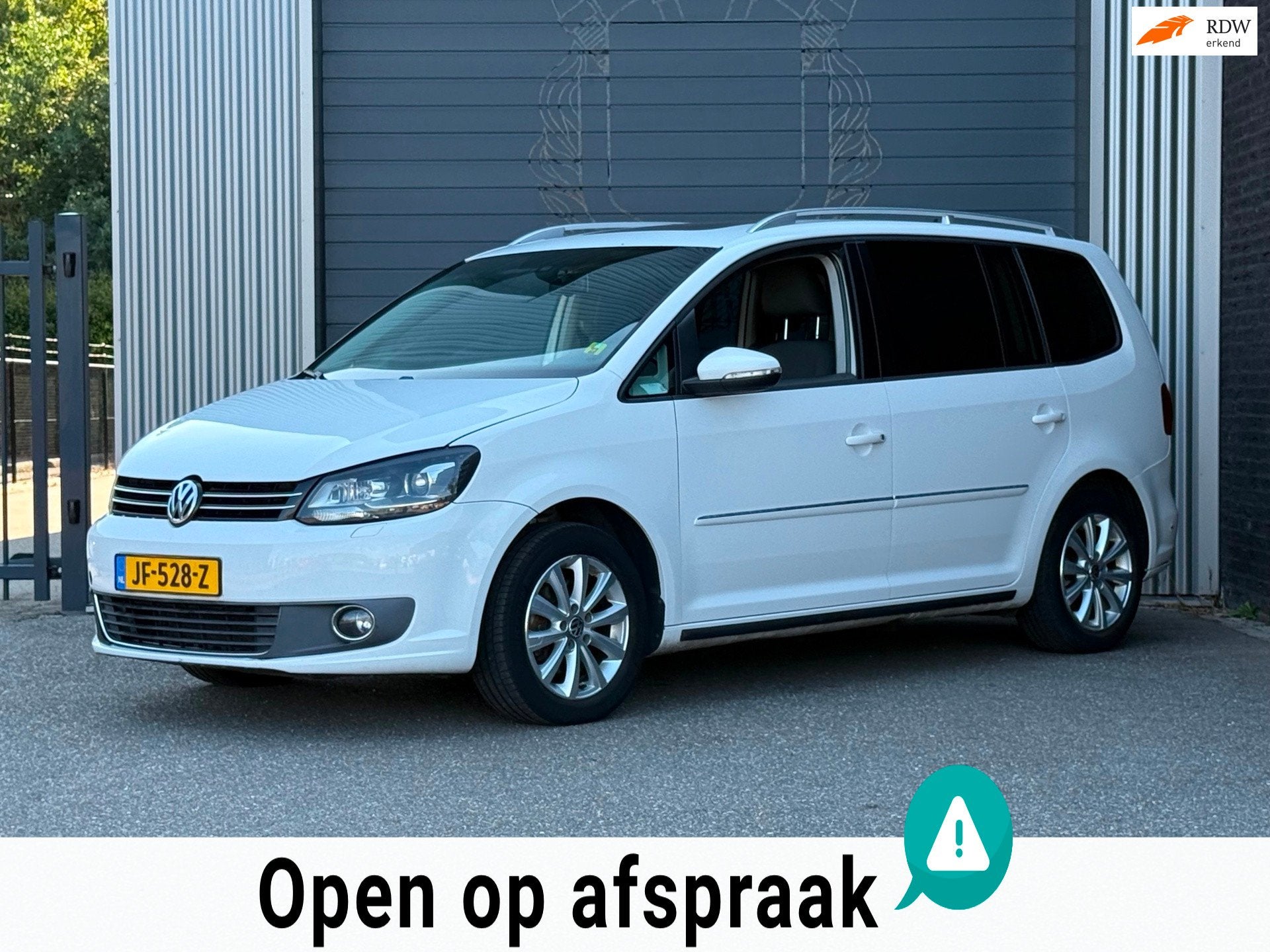 Volkswagen Touran 1.4 TSI Comfortline AUTOMAAT / EXPORT!, Auto's, Volkswagen, Euro 5, 15 km/l, Gebruikt, 4 cilinders