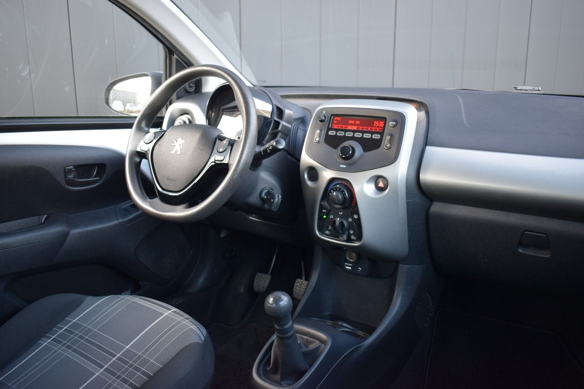 Peugeot 108 1.0 VTi Active 5Drs Airco | Telefonie | Sportsto, Voorwielaandrijving, Gebruikt, Met garantie (alle), 4 stoelen