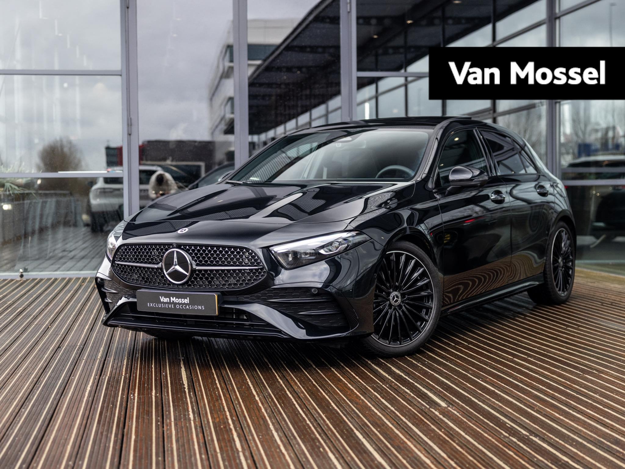 Mercedes-Benz A-klasse 180 Business Solution AMG | PANORAMA\, 4 cilinders, Zwart, Origineel Nederlands, A-Klasse
