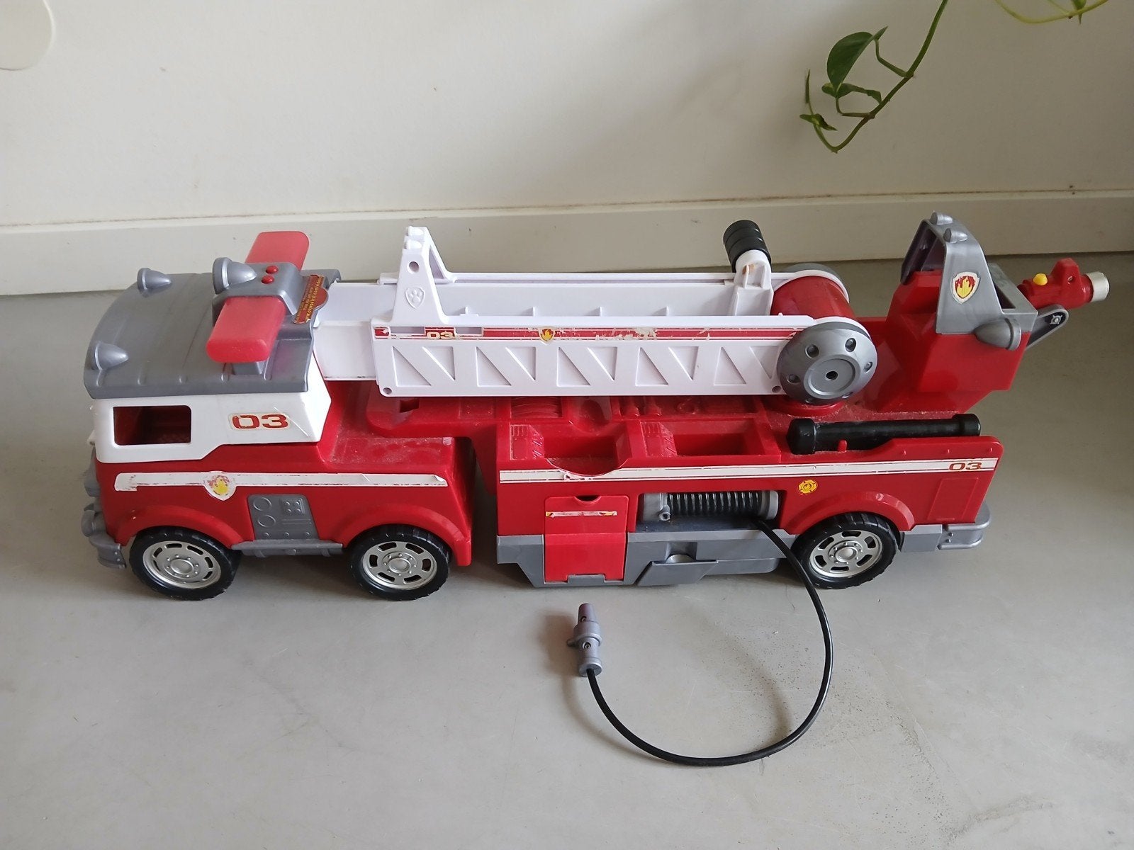 Paw Patrol brandweerwagen met uitschuifbare ladder, Ophalen of Verzenden, Gebruikt