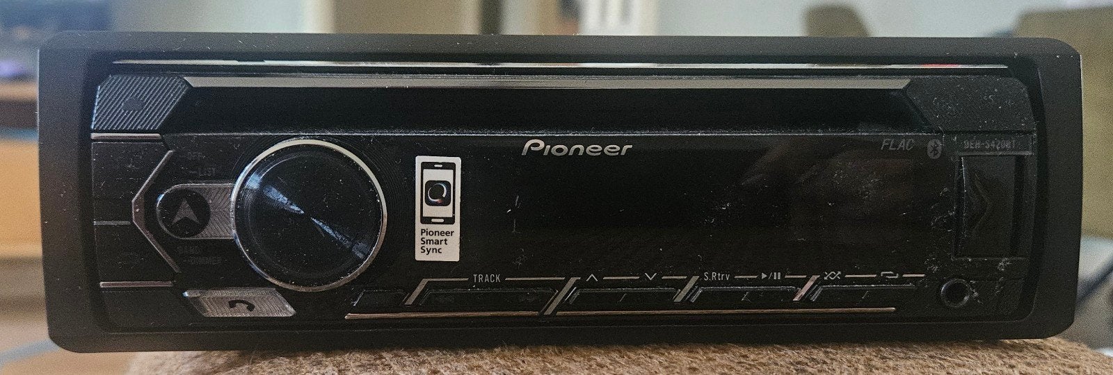 Pioneer DEH-S420BT Autoradio met Bluetooth, Auto diversen, Ophalen of Verzenden, Zo goed als nieuw