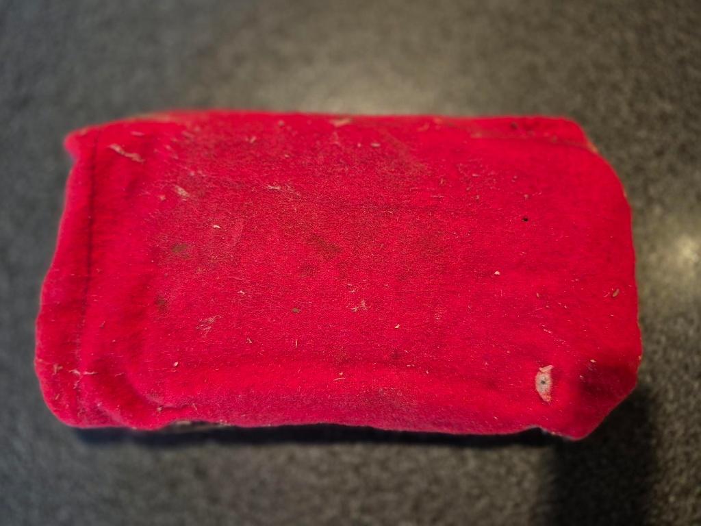 antiek doosje met voor mij onbekend doel en inhoud., Antiek en Kunst, Verzenden