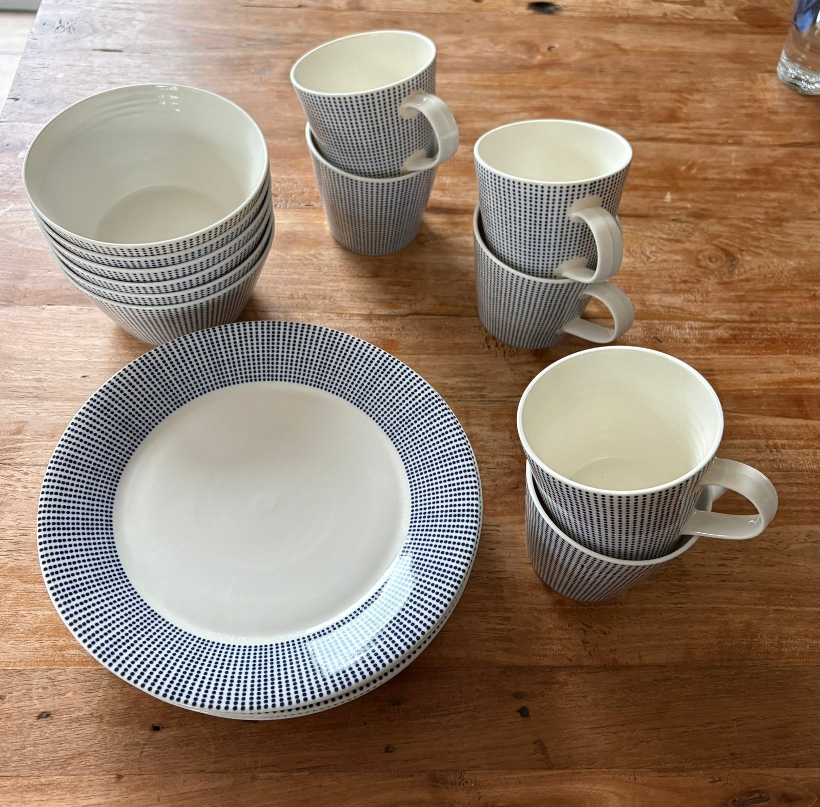 Mooie Royal Doulton Pacific servies set, serie Dots., Ophalen, Gebruikt, Overige merken, Bord(en)