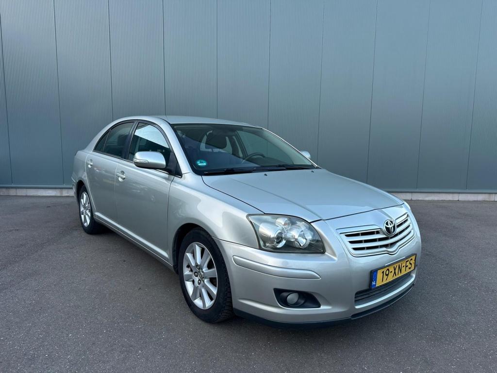 Toyota Avensis 1.8 VVTi Luna CLIMA AIRCO | TREKHAAK !, Voorwielaandrijving, 1794 cc, Avensis, 4 cilinders