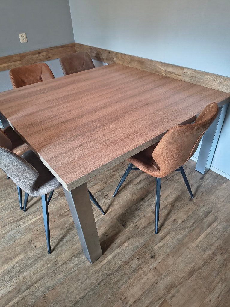 Eettafel - vergadertafel, Gebruikt, Vierkant, Vijf personen of meer, Modern