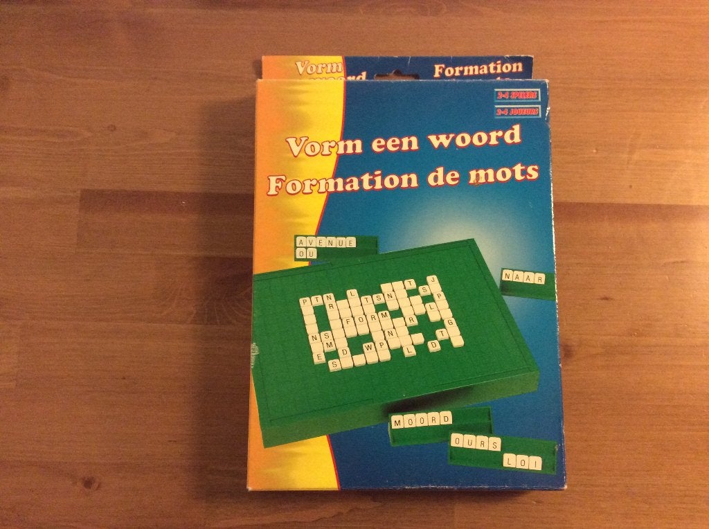 vorm een woord, reiseditie. variant op scrabble met twist, Een of twee spelers, Ophalen of Verzenden