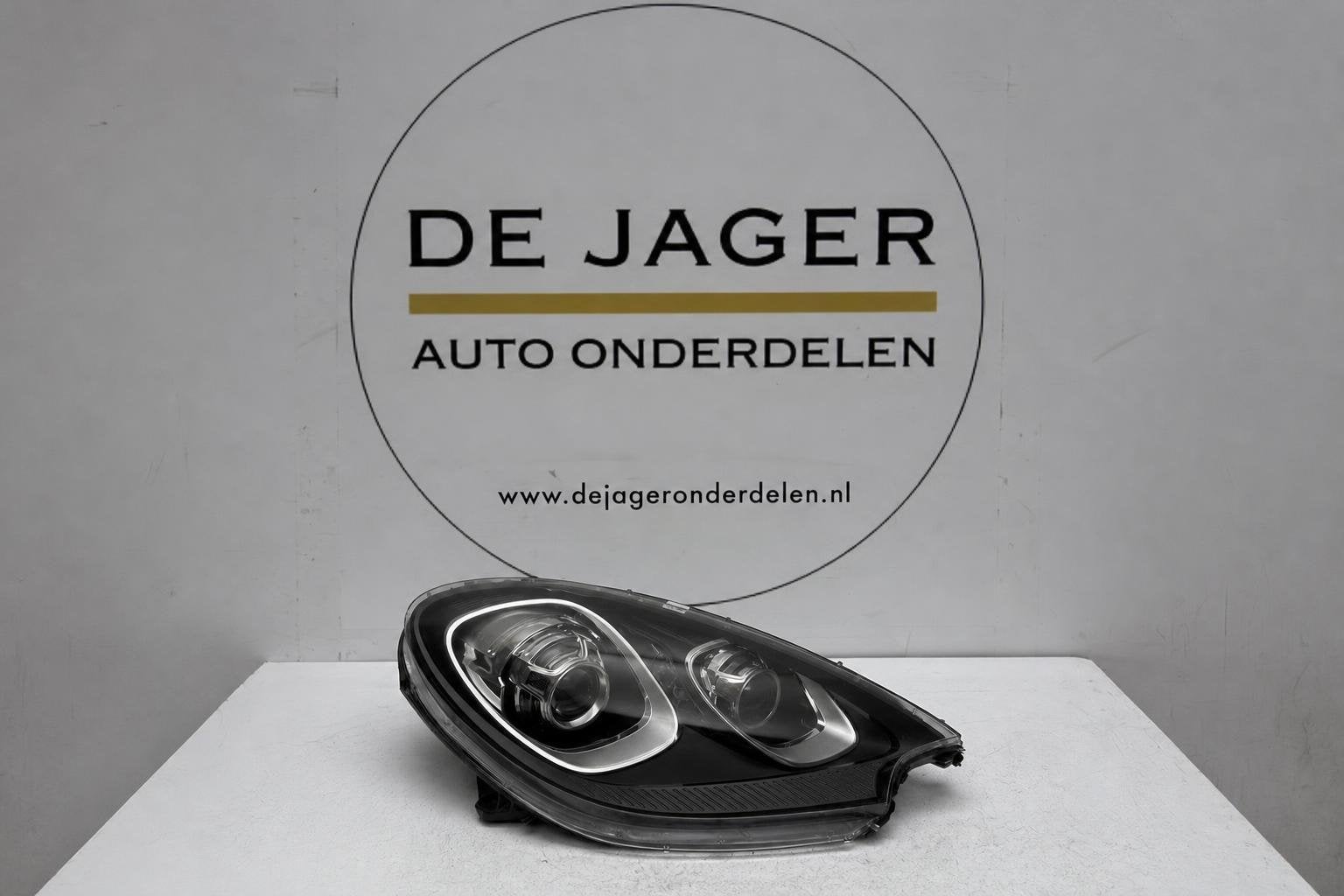 Porsche Macan 95B xenon koplamp rechts 95B941032CF, Auto-onderdelen, Gebruikt, Porscheplatz 1
70435  Stuttgart, DE, Porsche, Info@porsche.de