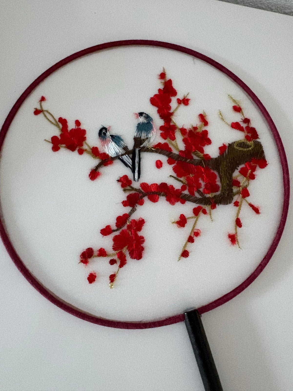 Dubbelzijdig geborduurde Chinese waaier met vogels, Wanddecoratie, Textiel, Handgemaakt, Ophalen of Verzenden