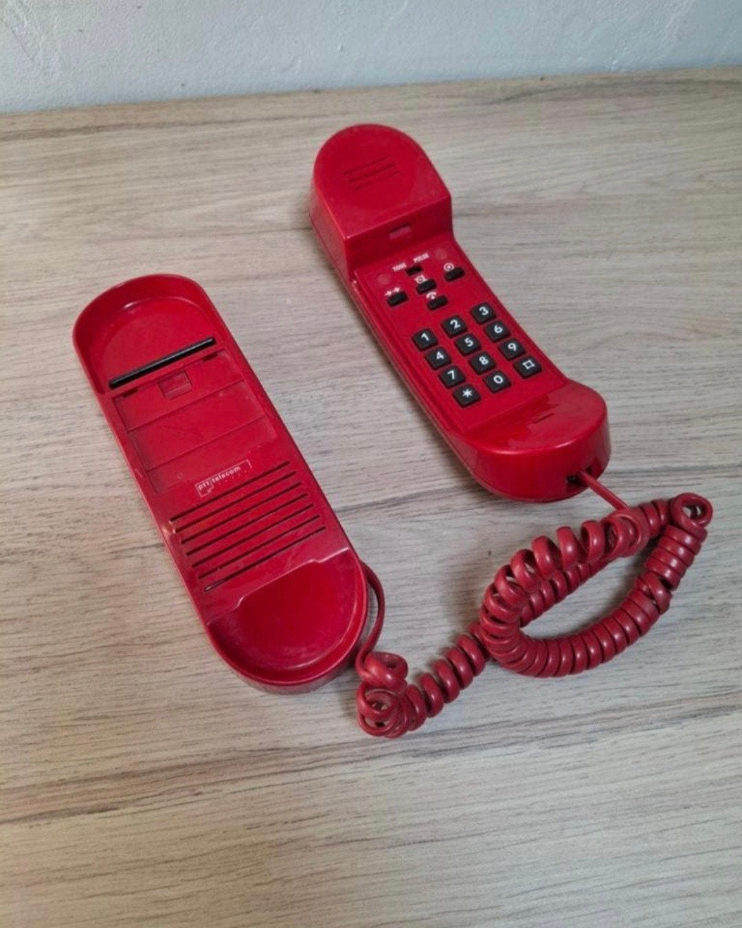 Rode vintage PTT Telecom telefoon. Siemens miniset 310., Ophalen of Verzenden