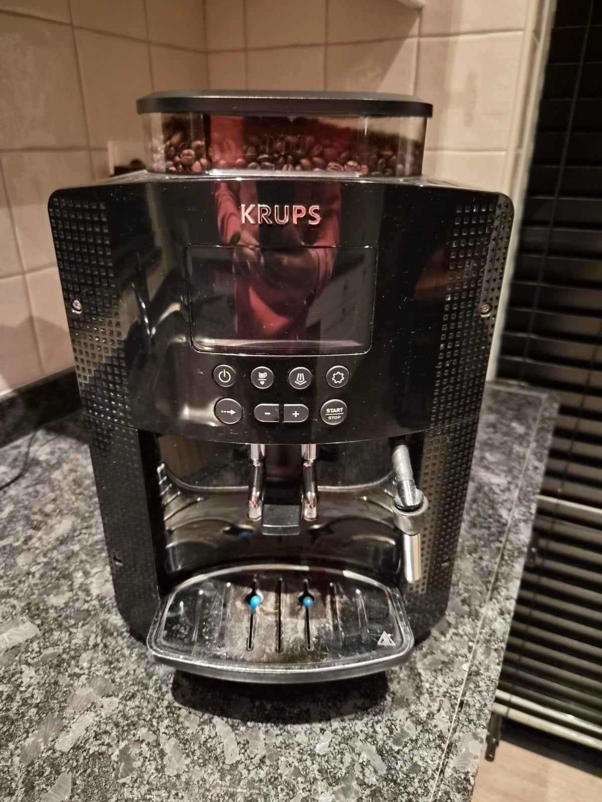 Krups EA81 volautomatische espressomachine, Ophalen, Gebruikt, Espresso apparaat, Koffiebonen